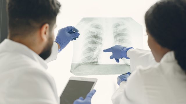 Edem pluća: Uzroci, simptomi i lečenje Edem pluća: Uzroci, simptomi i lečenje